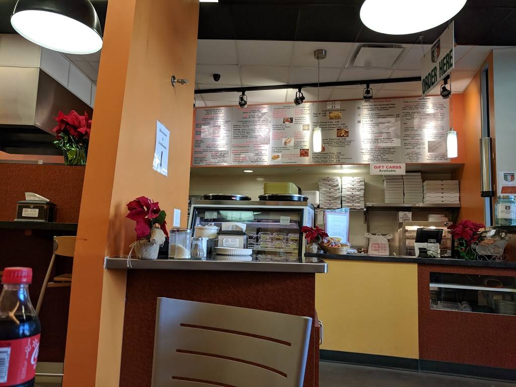 Fanucces Campus Pizzeria & Pasta House | restaurant | 2032 Euclid Ave, Cleveland, OH 44115, USA | 2165055650 OR +1 216-505-5650