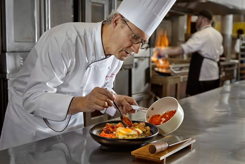 Bluefin Grille | restaurant | 1 Orms St, Providence, RI 02904, USA | 4012722400 OR +1 401-272-2400