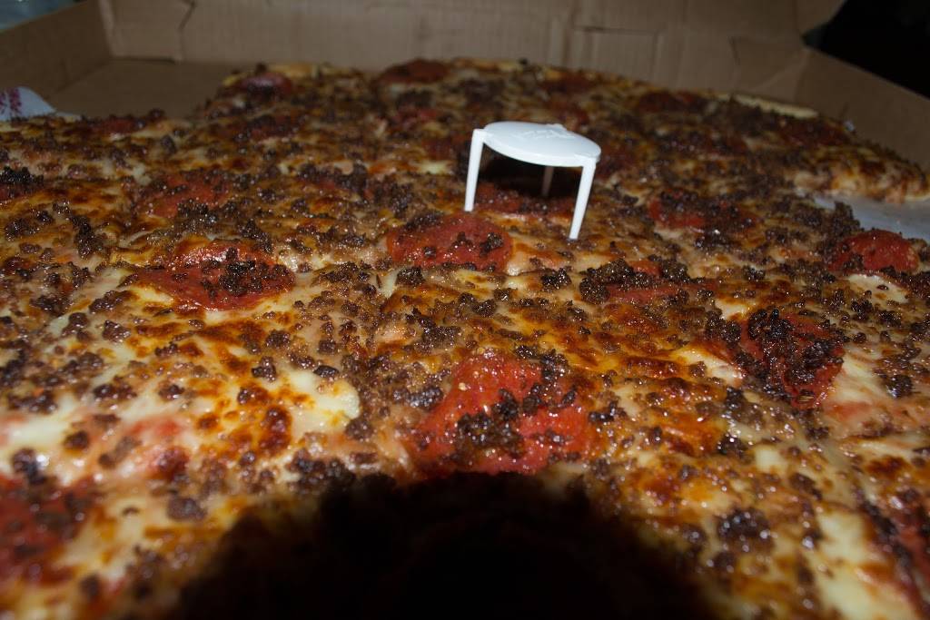 Minixs Giovannis I | restaurant | 1548 3rd St, West Portsmouth, OH 45663, USA | 7408584493 OR +1 740-858-4493