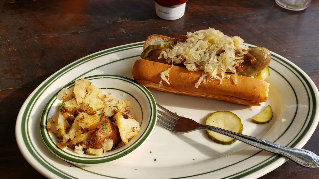 Von Elrods Beer Hall & Kitchen | restaurant | 1004 4th Ave N, Nashville, TN 37219, USA | 6158661620 OR +1 615-866-1620