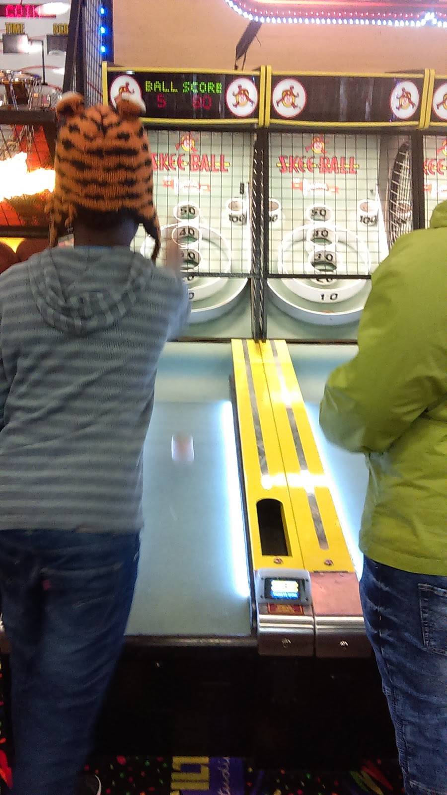 Tilt Studio Eastwood | meal takeaway | 5555 Youngstown Warren Rd, Niles, OH 44446, USA | 2342287677 OR +1 234-228-7677