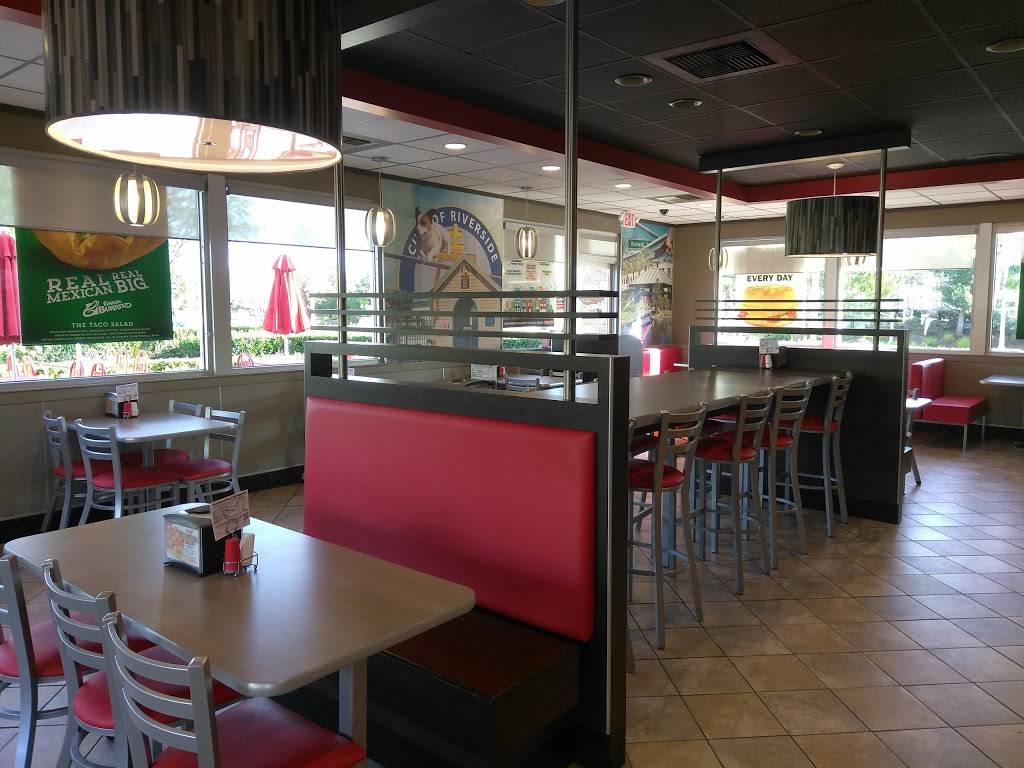 Carls Jr. | restaurant | 4240 Riverwalk Pkwy, Riverside, CA 92505, USA | 9513519706 OR +1 951-351-9706