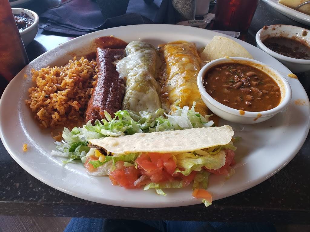 UNCLE JULIOS - Arlington, TX | restaurant | 150 E Interstate 20, Arlington, TX 76018, USA | 6823600800 OR +1 682-360-0800