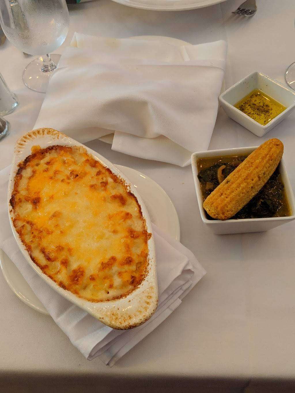 Felicia Suzannes | restaurant | 80 Monroe Avenue South Main Street # L1 On Main Street, between Monroe &, Madison Ave, Memphis, TN 38103, USA | 9015230877 OR +1 901-523-0877