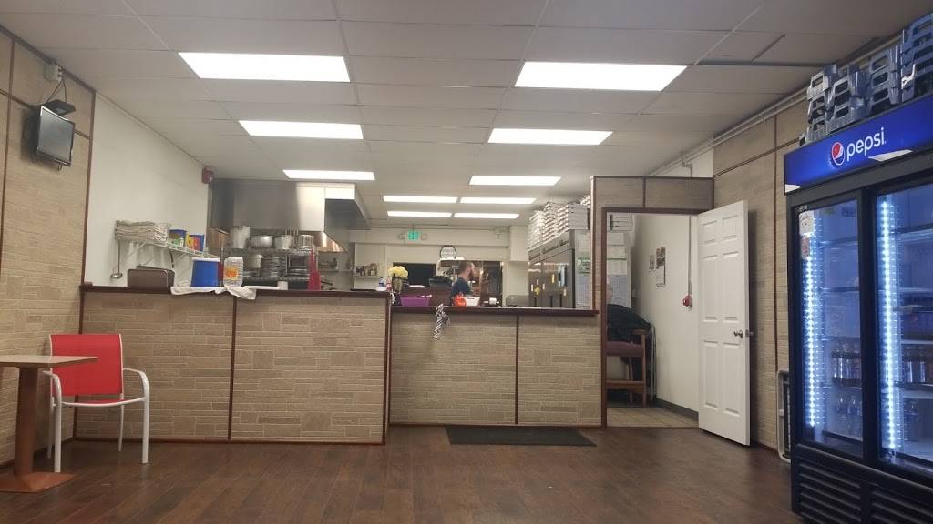 Mikes Pizza | restaurant | 3966 E 42nd St, Newburgh Heights, OH 44105, USA | 2164007224 OR +1 216-400-7224