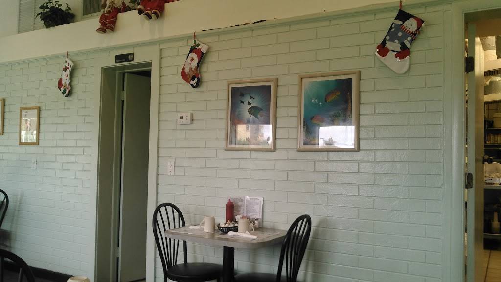 Kennys Korner Restaurant | restaurant | 17702 Gulf Blvd, Redington Shores, FL 33708, USA | 7273916811 OR +1 727-391-6811