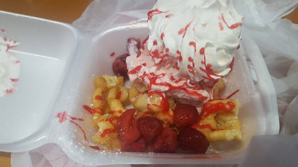 Cold Stone Creamery | bakery | 7080 Mannheim Rd, Rosemont, IL 60018, USA | 8478246670 OR +1 847-824-6670