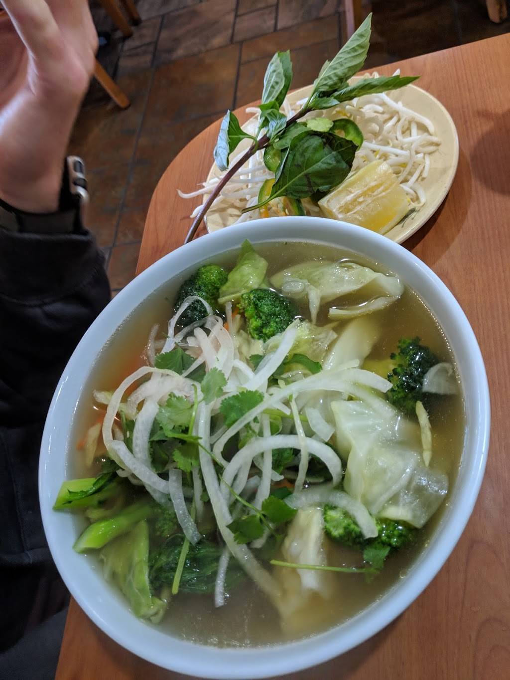 Pho Morgan Hill | restaurant | 16965 Monterey Rd, Morgan Hill, CA 95037, USA | 4087791728 OR +1 408-779-1728