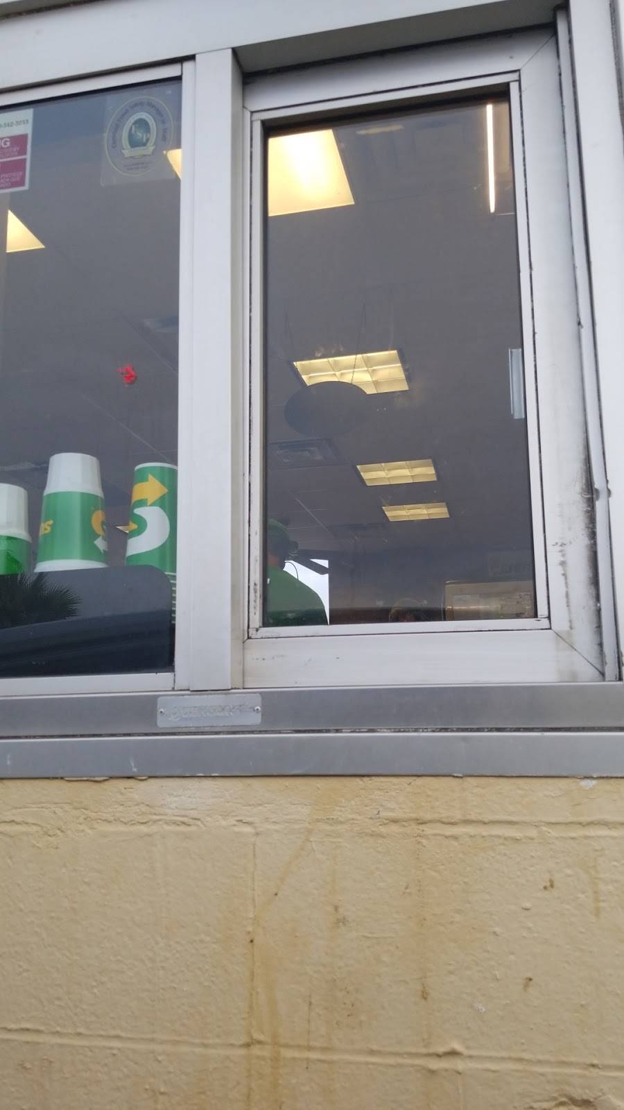 Subway | meal takeaway | 1001 W, US Hwy 181, Portland, TX 78374, USA | 3616439182 OR +1 361-643-9182