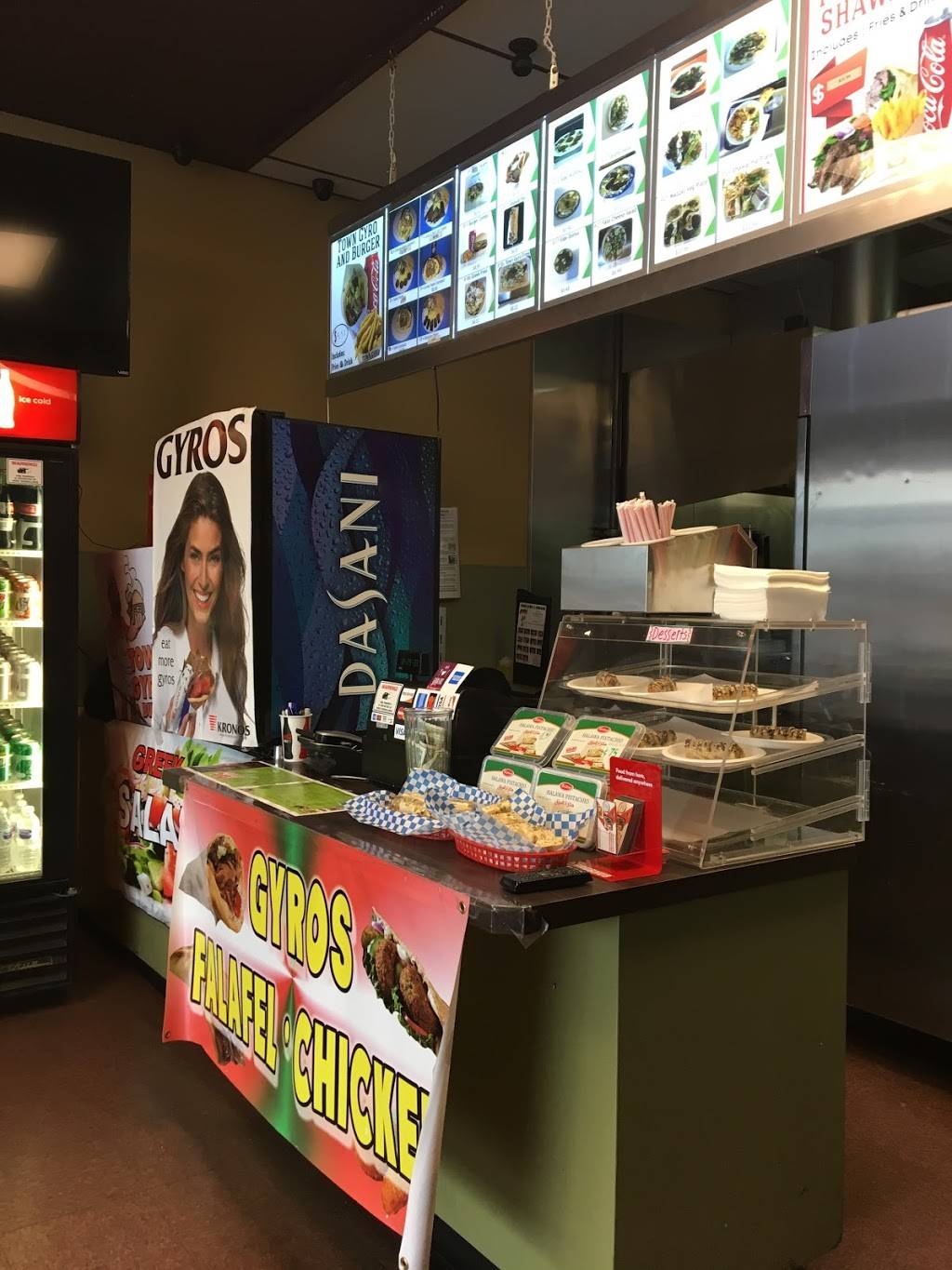 Town Gyro and Burger | restaurant | 1427 Ave D, Snohomish, WA 98290, USA | 3602177826 OR +1 360-217-7826