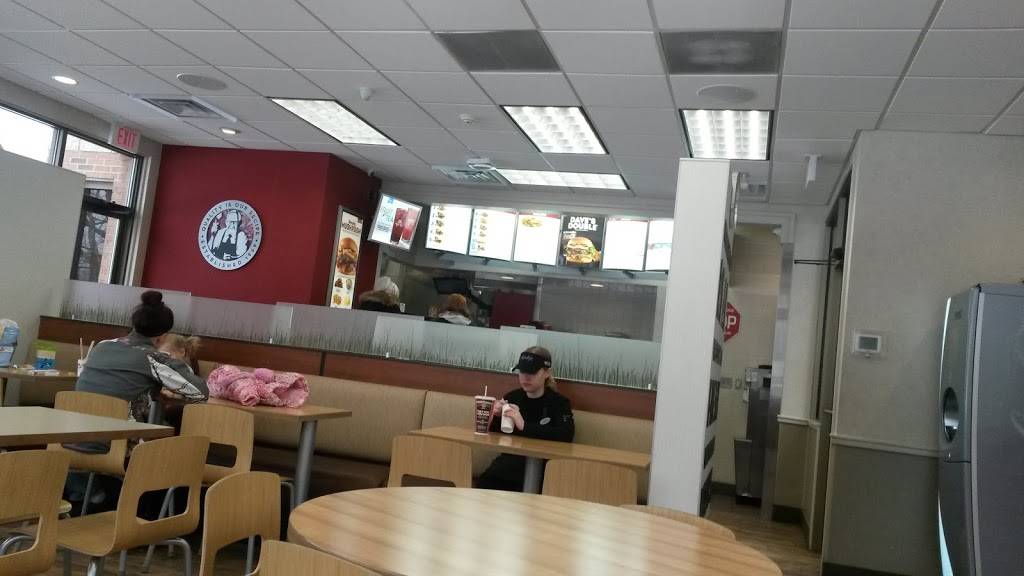 Wendys | restaurant | 9556 US-31, Interlochen, MI 49643, USA | 2317742510 OR +1 231-774-2510