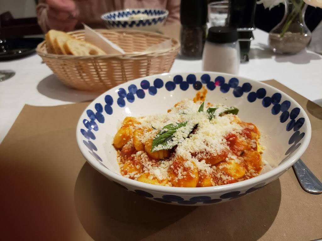 Pasta-go Ocean Drive | restaurant | 444 Ocean Dr, Miami Beach, FL 33139, USA | 3054548166 OR +1 305-454-8166