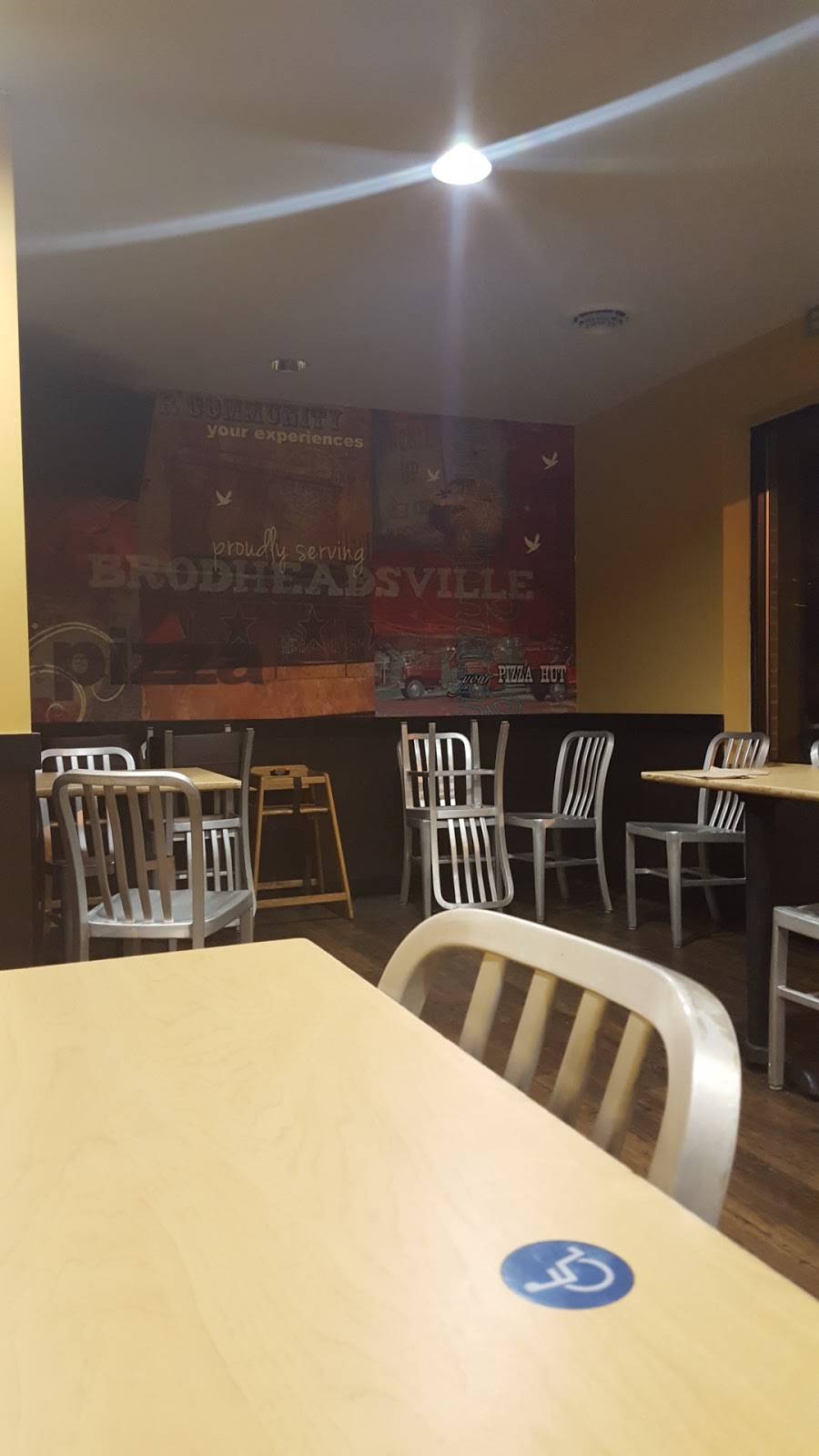 Pizza Hut | restaurant | 1656 US-209, Brodheadsville, PA 18322, USA | 5708017979 OR +1 570-801-7979