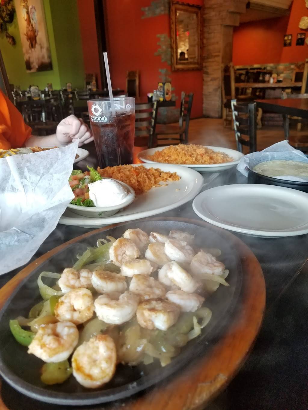 Cristinas Fine Mexican Restaurant | restaurant | 4170 Lavon Dr # 100, Garland, TX 75040, USA | 9724967555 OR +1 972-496-7555