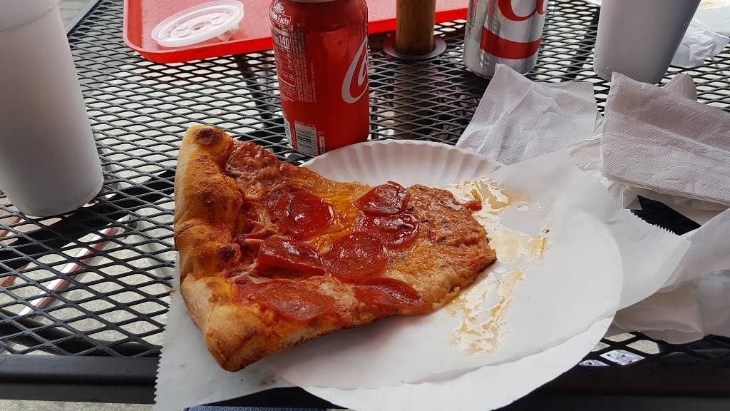 Rojas Pizza | restaurant | 440 W Adams St, Jacksonville, FL 32202, USA | 9045250432 OR +1 904-525-0432