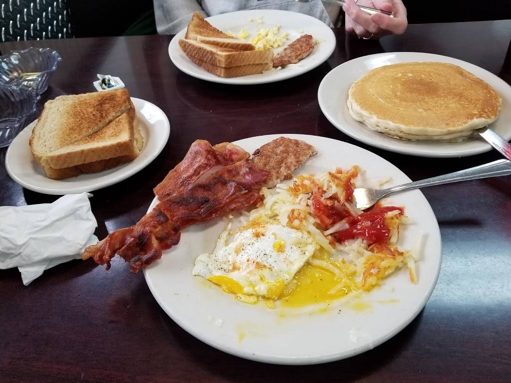 Mels Grill 2 | restaurant | 7080 Gateway Park Dr, Village of Clarkston, MI 48346, USA | 2486203400 OR +1 248-620-3400