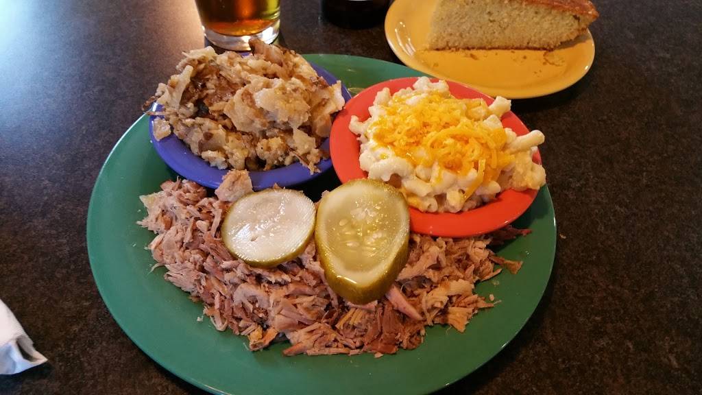 Dixie Bones | restaurant | 13440 Occoquan Rd, Woodbridge, VA 22191, USA | 7034922205 OR +1 703-492-2205