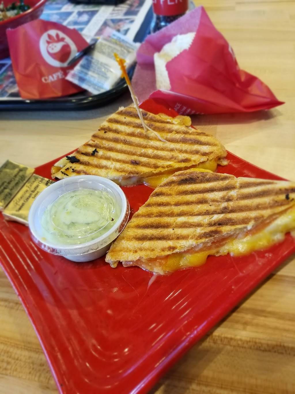 Café Zupas | meal takeaway | 1590 E Lake Cook Rd, Buffalo Grove, IL 60089, USA | 8477770526 OR +1 847-777-0526