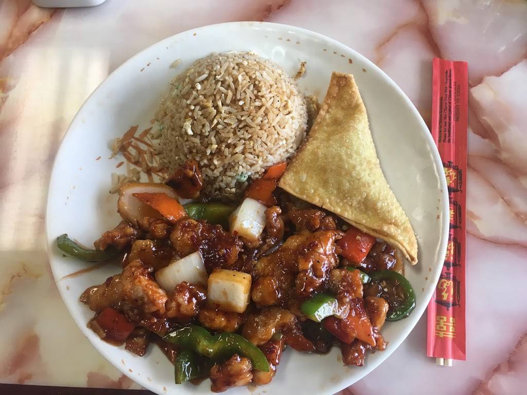 Wok & Grill | restaurant | 400 SW 29th St suite u, Topeka, KS 66611, USA | 7858622929 OR +1 785-862-2929