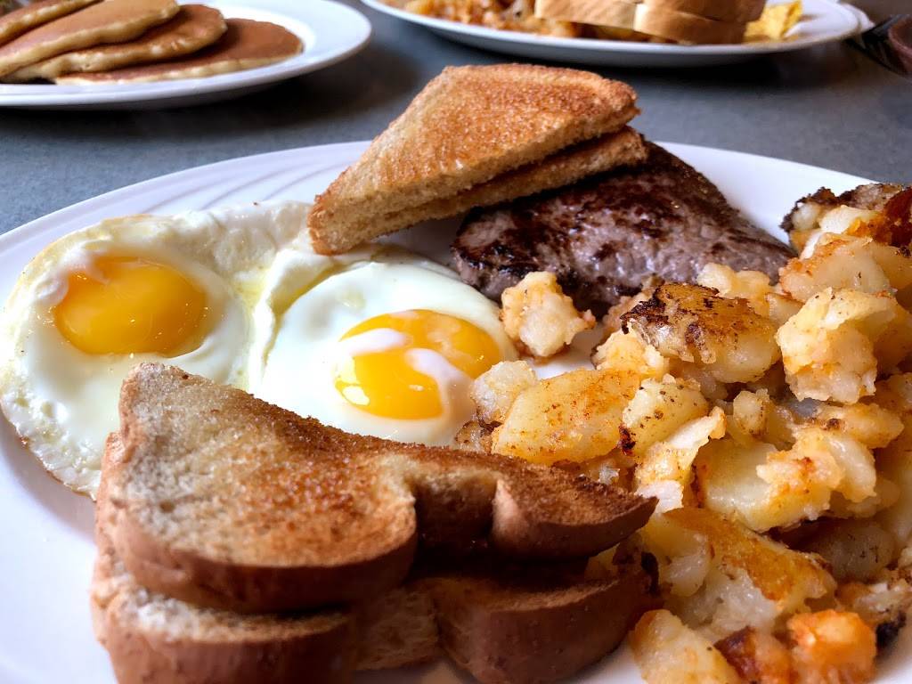 Curlys Family Restaurant | restaurant | Watkins Glen, NY 14891, USA | 6075354383 OR +1 607-535-4383