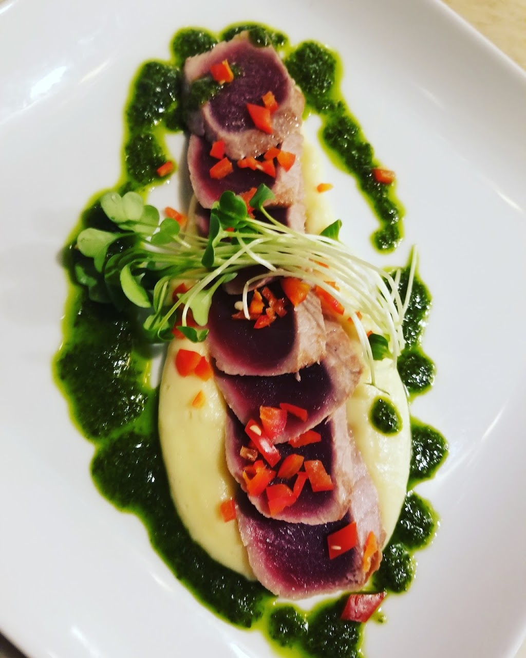 Sportsmans Bar & Grill | restaurant | 205 E Main Ave, Chewelah, WA 99109, USA | 5099356309 OR +1 509-935-6309