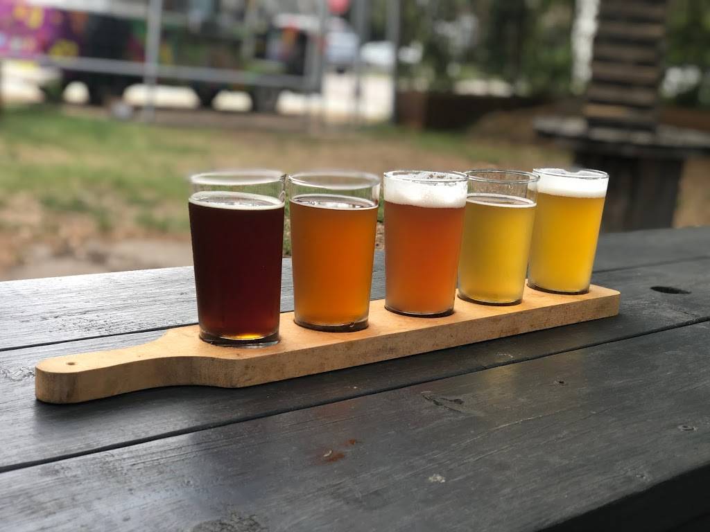 Under the Radar Brewery | restaurant | 1506 Truxillo St, Houston, TX 77004, USA | 2819741473 OR +1 281-974-1473