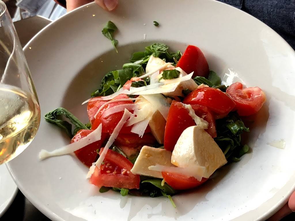 Wooden Heads Gourmet Pizza | restaurant | 192 Ontario St, Kingston, ON K7L 2Y8, Canada | 6135491812 OR +1 613-549-1812