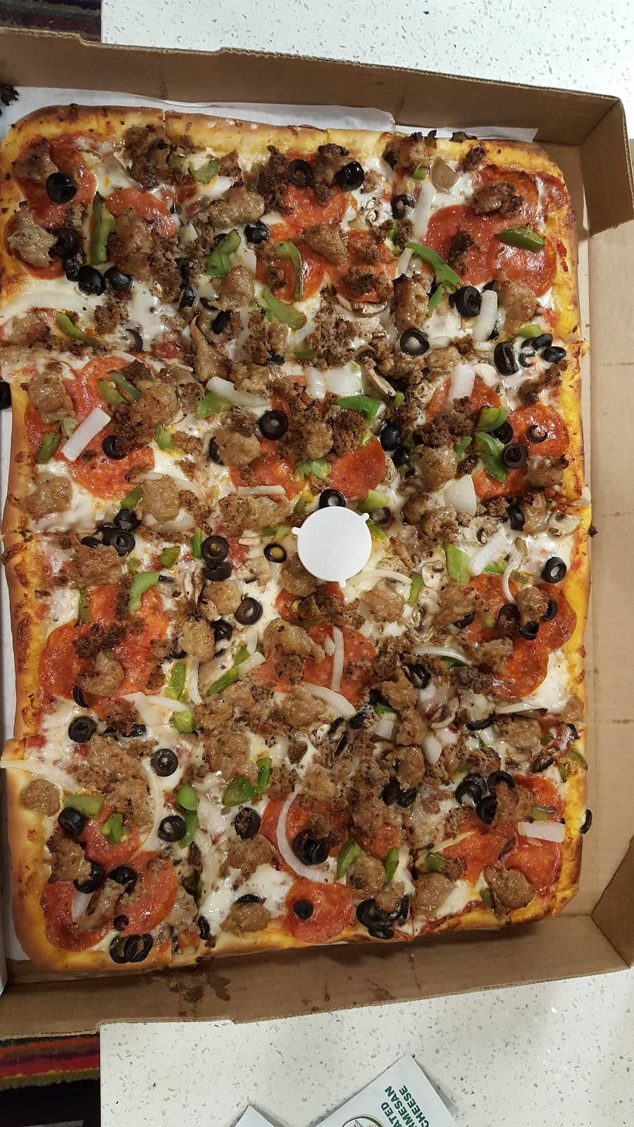 Perrys Pizza | restaurant | 6501 Edinger Ave, Huntington Beach, CA 92647, USA | 7148911341 OR +1 714-891-1341