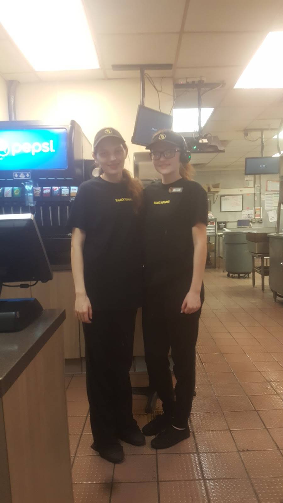 Taco Johns | restaurant | 617 W Bremer Ave, Waverly, IA 50677, USA | 3193525055 OR +1 319-352-5055