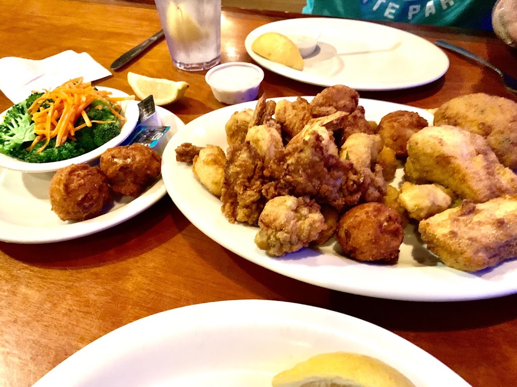 Captain Daves On the Gulf | restaurant | 3796 Scenic Hwy 98, Destin, FL 32541, USA | 8508372627 OR +1 850-837-2627