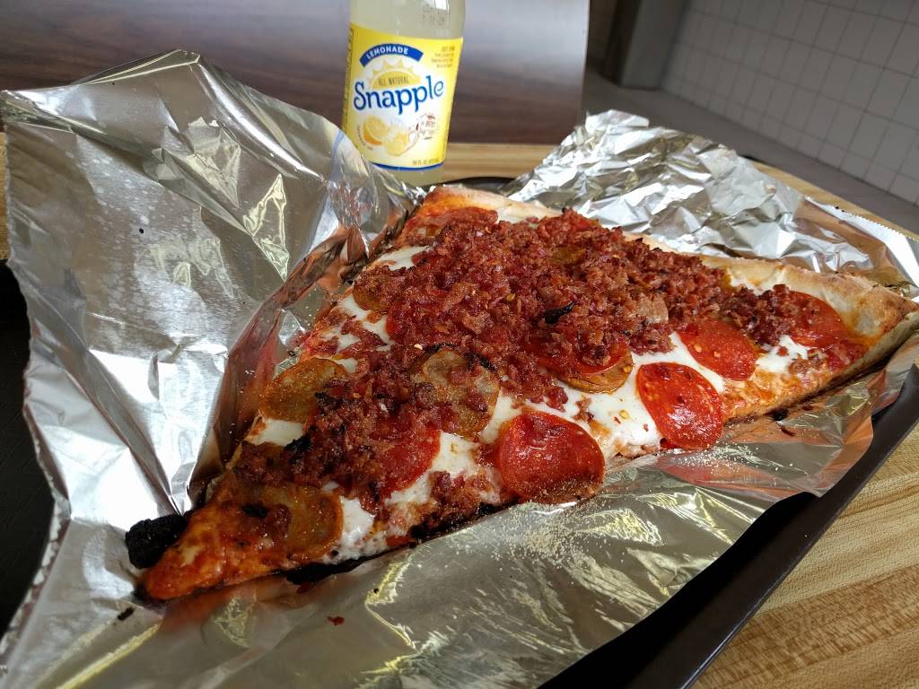 Pizza Italia | restaurant | 772 Castle Hill Ave, Bronx, NY 10473, USA | 7188296280 OR +1 718-829-6280