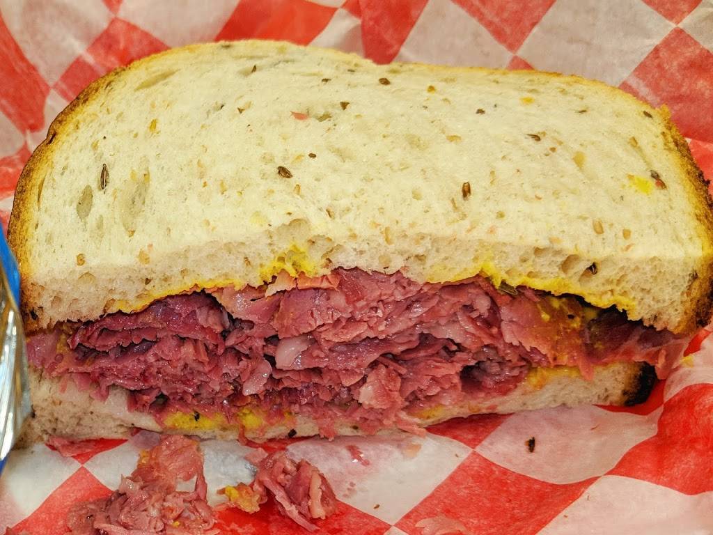 DAs Deli & Dining | restaurant | 2777 Black Rd, Joliet, IL 60435, USA | 8156302270 OR +1 815-630-2270