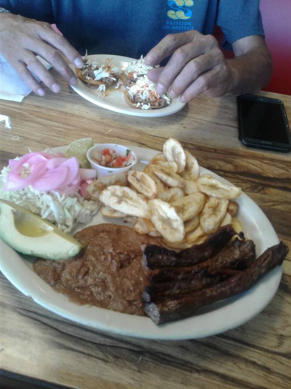 Las Tres Fronteras | restaurant | 7940 E 21st St, Tulsa, OK 74129, USA | 9189499358 OR +1 918-949-9358