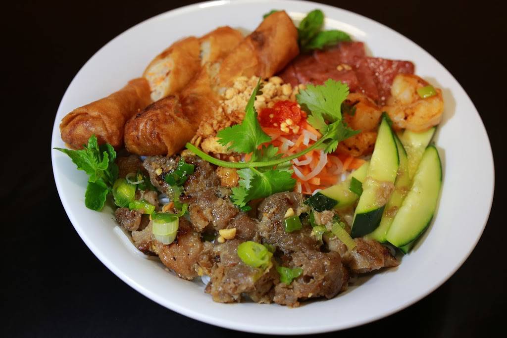 Phở Chú Hải - Pho N Grill | restaurant | 9395 Richmond Ave, Houston, TX 77063, USA | 8326493371 OR +1 832-649-3371