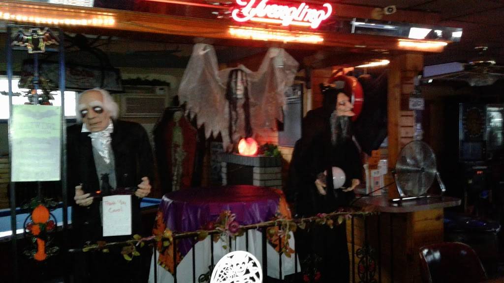 Papa Joes Sports Bar & Grill | restaurant | 1011 Walden Ave, Buffalo, NY 14211, USA | 7168918165 OR +1 716-891-8165