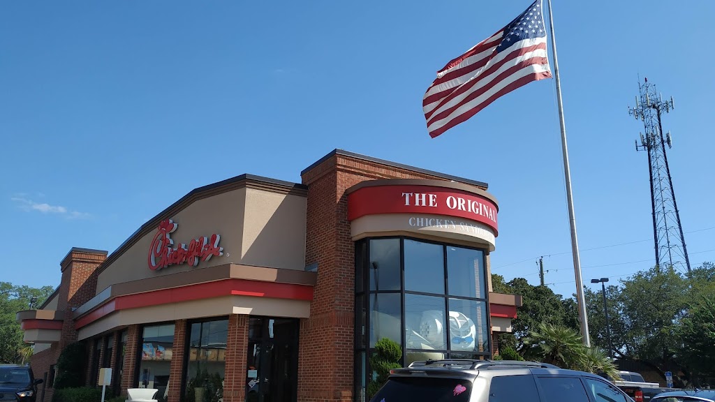 Chick-fil-A | restaurant | 743 Beal Pkwy NW, Fort Walton Beach, FL 32547, USA | 8503152697 OR +1 850-315-2697