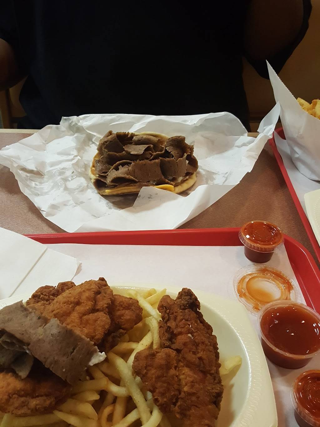 Panos Big Boy | restaurant | 732 Burnham Ave, Calumet City, IL 60409, USA | 7088915530 OR +1 708-891-5530