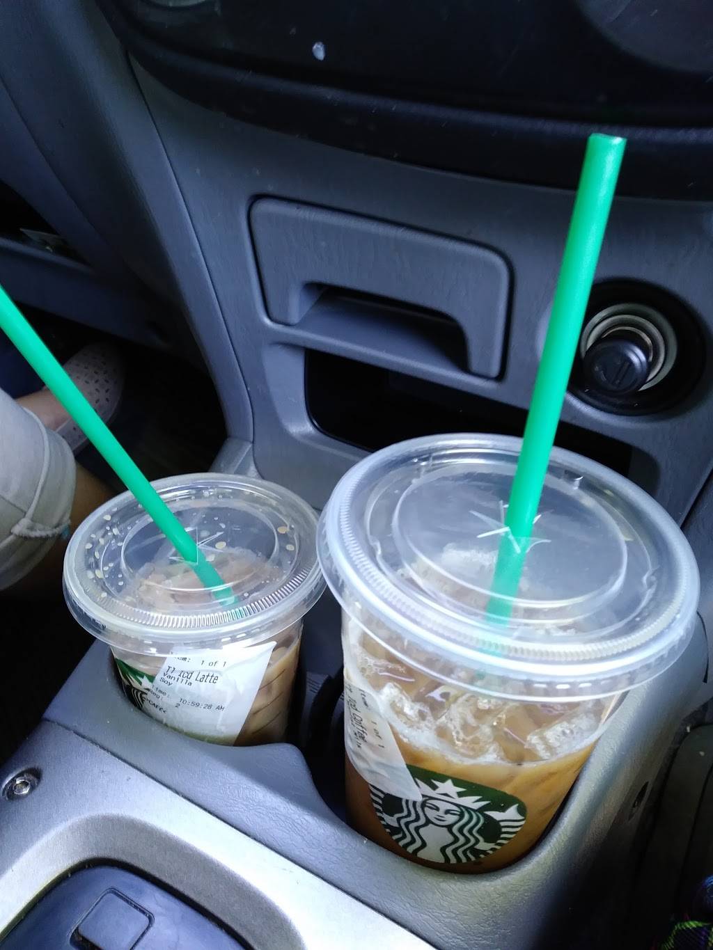 Starbucks | cafe | 3801 Yosemite Blvd #4, Modesto, CA 95357, USA | 2095270628 OR +1 209-527-0628