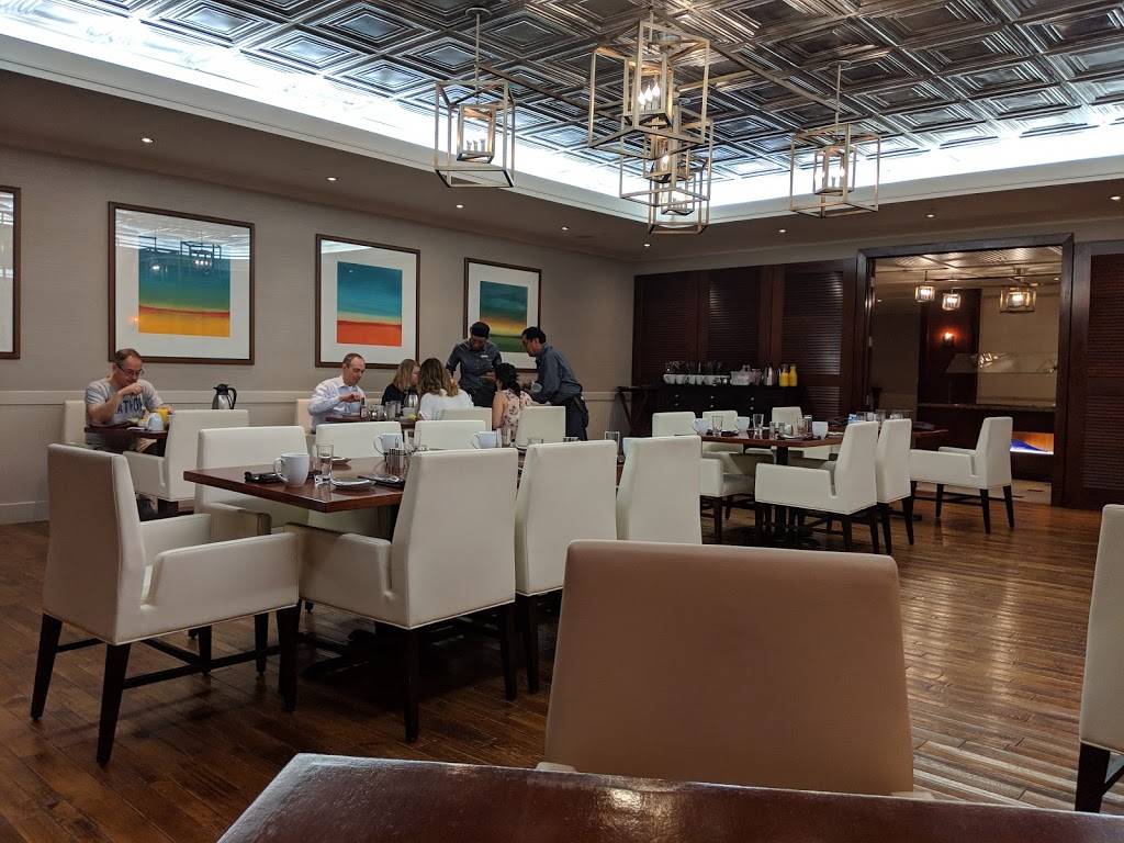 Tradewinds Restaurant | restaurant | 6677 Sea Harbor Dr, Orlando, FL 32821, USA | 4073515555 OR +1 407-351-5555