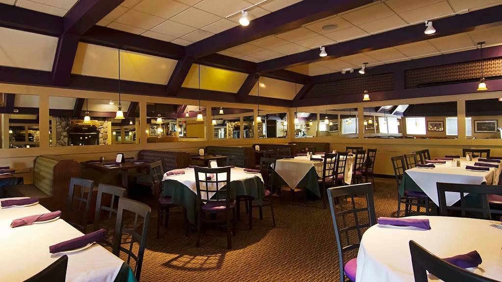 Rockys of Northville | restaurant | 41122 W Seven Mile Rd, Northville, MI 48167, USA | 2483494434 OR +1 248-349-4434