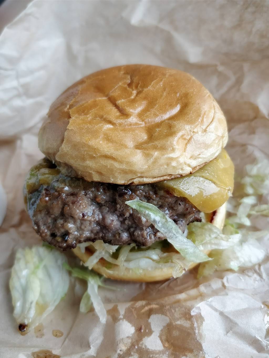 Little Big Burger - Prosperity Village | restaurant | 10012 Benfield Rd, Charlotte, NC 28269, USA | 7042745532 OR +1 704-274-5532