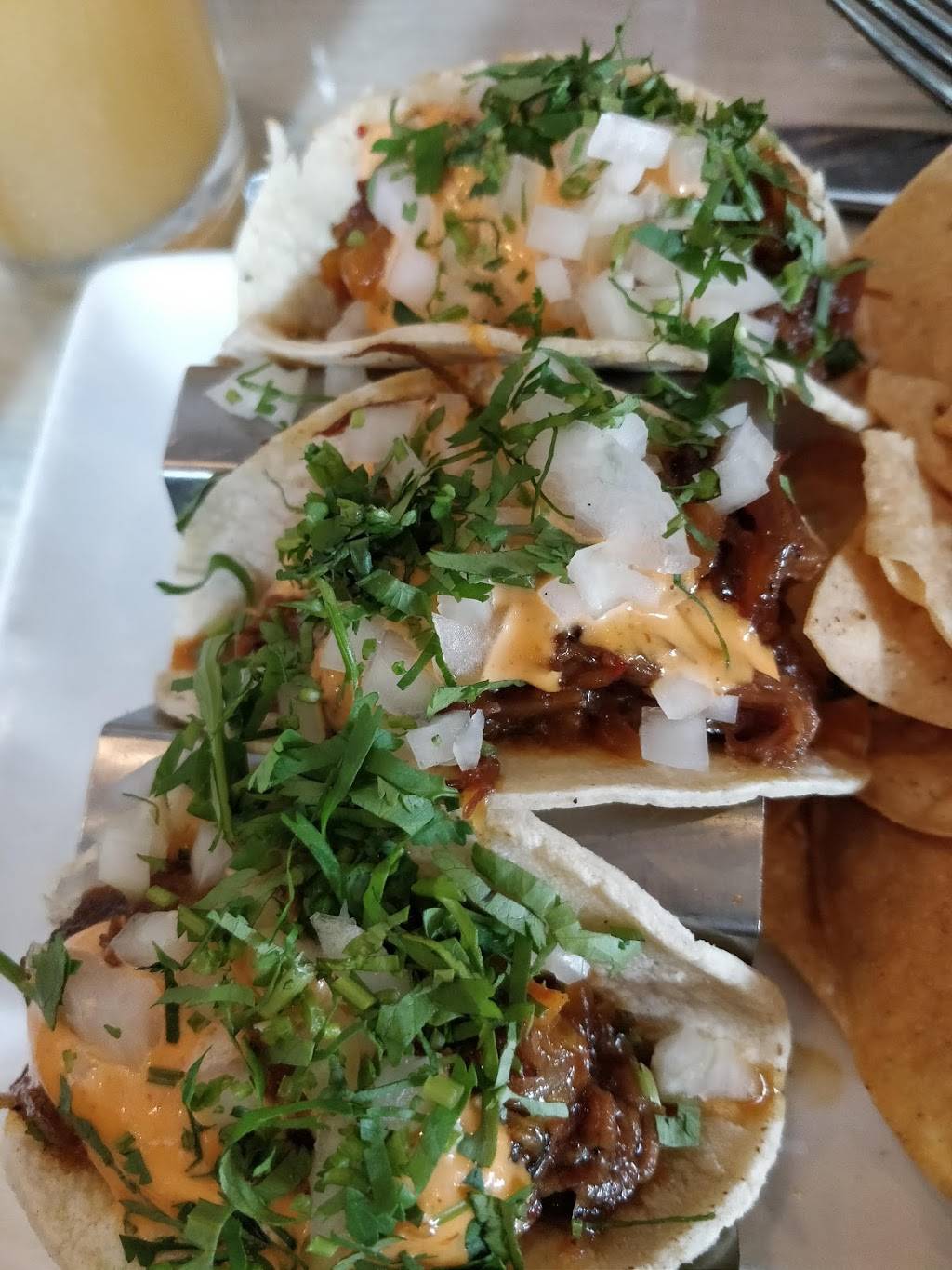 Surfside Venice | restaurant | 23 Windward Ave, Venice, CA 90291, USA | 4242567894 OR +1 424-256-7894