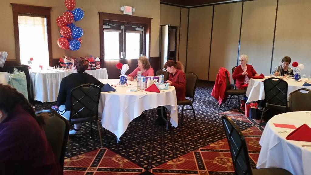 The Marq | restaurant | 3177 French Rd, De Pere, WI 54115, USA | 9207858090 OR +1 920-785-8090