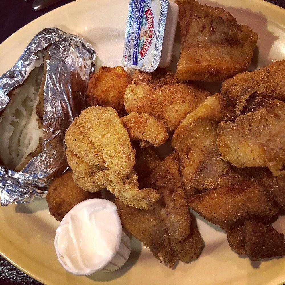 Catfish Cabin II | restaurant | 906 US Hwy 72 E, Athens, AL 35611, USA | 2562330803 OR +1 256-233-0803