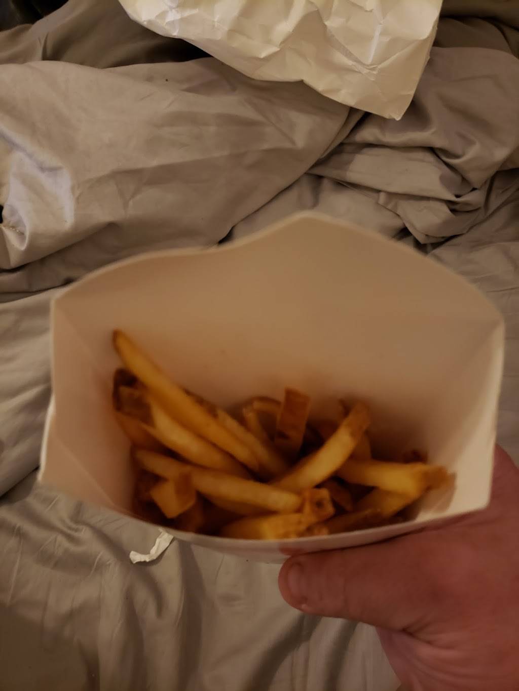 Wendys | restaurant | 5251 Turney Rd, Garfield Heights, OH 44125, USA | 2166621685 OR +1 216-662-1685