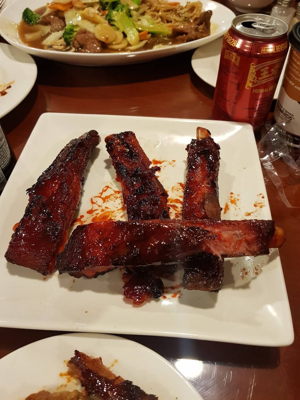 Gin Gin Restaurant | restaurant | 3381 Sheridan Dr, Amherst, NY 14226, USA | 7168362600 OR +1 716-836-2600