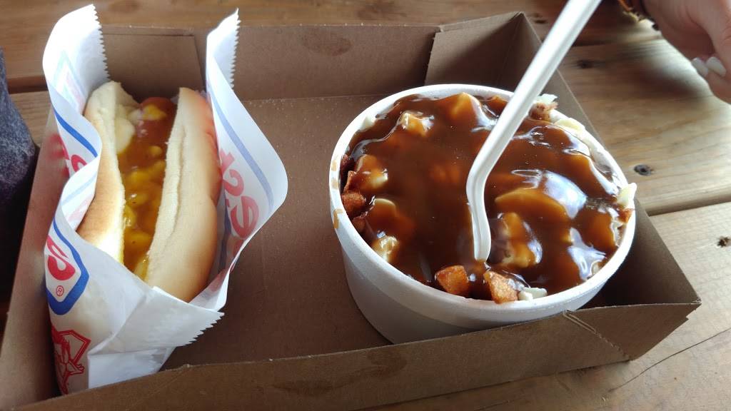 Ga-Ga Patates | restaurant | 1123 Rue Saint-Louis, Gatineau, QC J8T 2R8, Canada | 8195687034 OR +1 819-568-7034