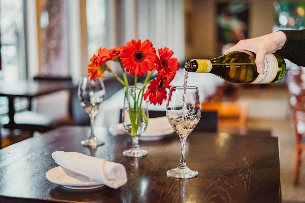 Zinfandel Grille | restaurant | 2384 Fair Oaks Blvd, Sacramento, CA 95825, USA | 9164857100 OR +1 916-485-7100