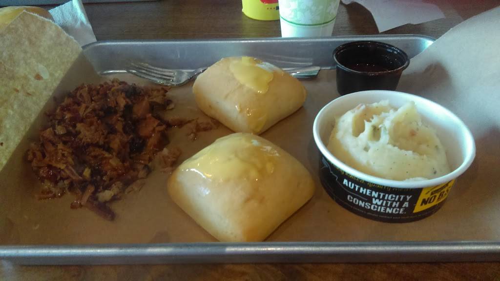 Dickeys Barbecue Pit | restaurant | 4325 E University Dr, Prosper, TX 75078, USA | 9726569727 OR +1 972-656-9727