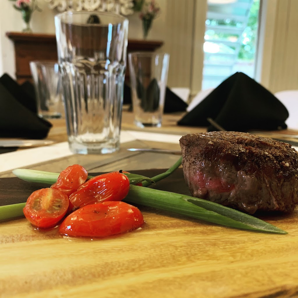 The August House | restaurant | 4513 Old Shell Rd, Mobile, AL 36608, USA | 2512870976 OR +1 251-287-0976